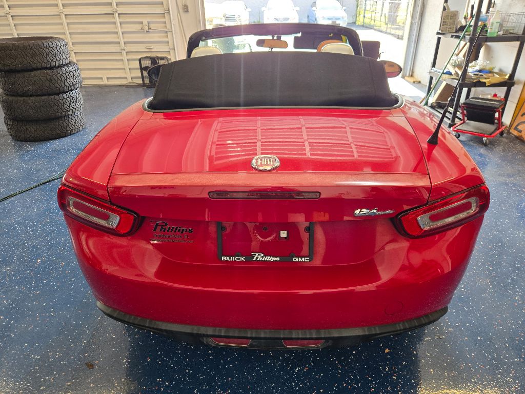2017 FIAT 124 Spider 6